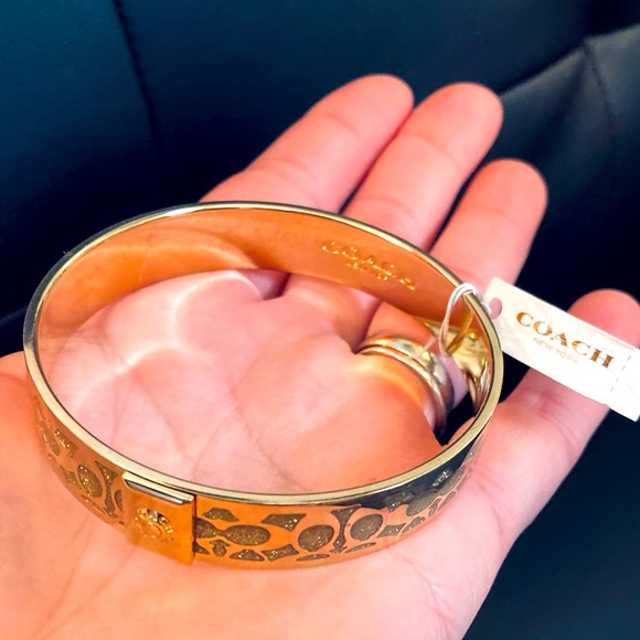 NWT Authentic Coach Gold Goldstone Bangle Bracelet - Picture 4 of 15